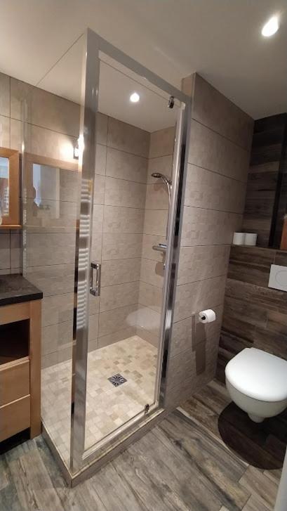 Chez Alphonse Apartment Thones Bagian luar foto